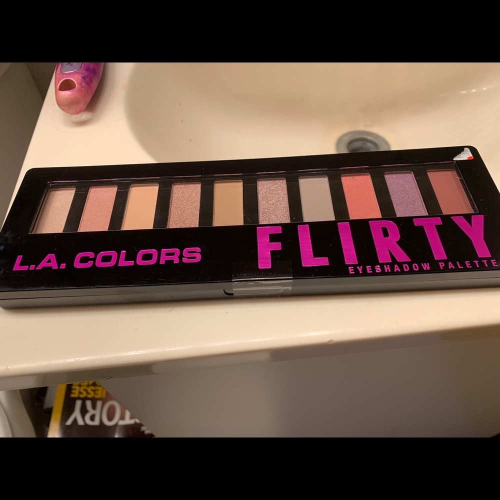 LA Colors Eyeshadow
